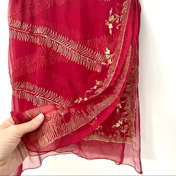 Vintage embroidered Indian scarf - Picture 1 of 6